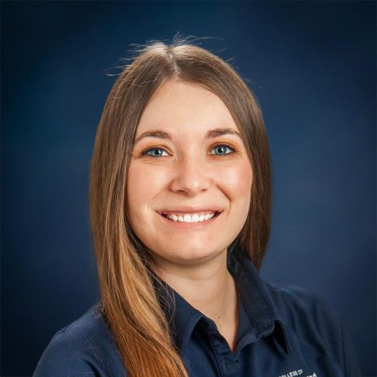 Hannah Stottsa professional headshot